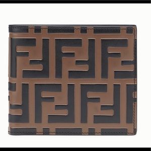 🚫SOLD🚫 💯 Authentic FENDI Leather bi-fold Wallet